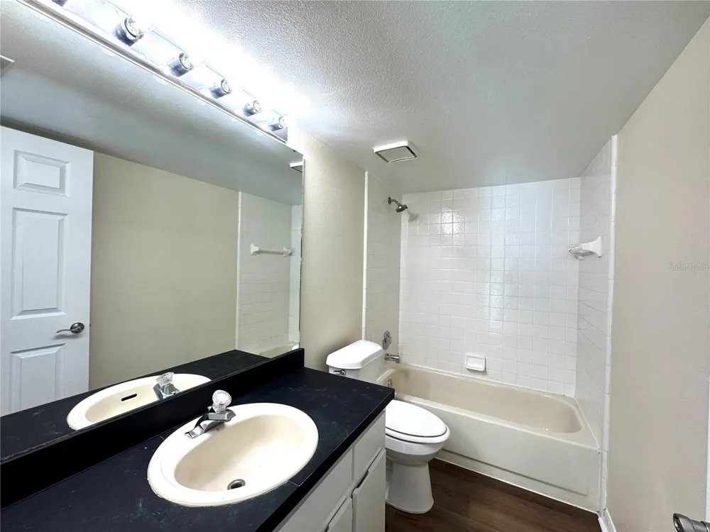 2985 VISCOUNT CIRCLE Kissimmee, FL 34747