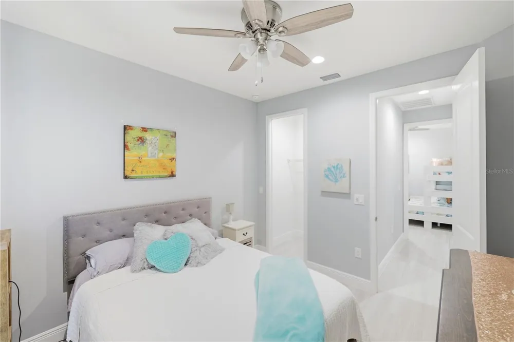 10039 KINGSVILLE DRIVE Port Charlotte, FL 33981