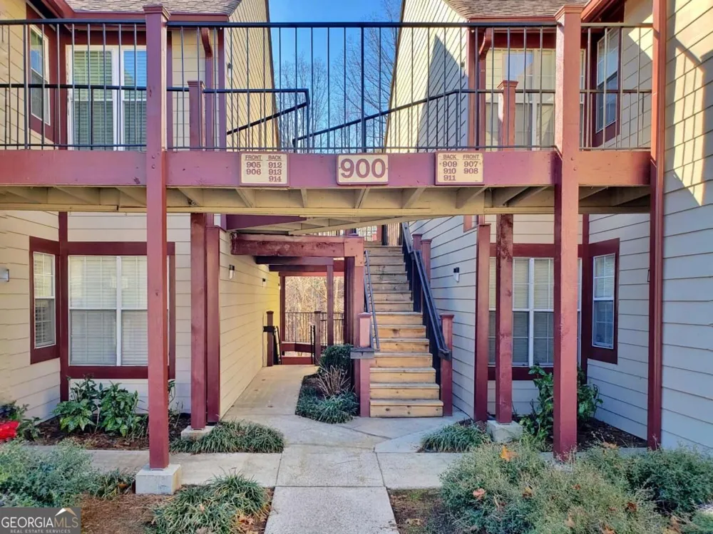 913 Wentworth CT Alpharetta, GA 30022