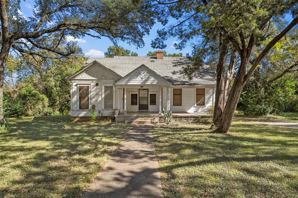 2623 15th A Street Waco, TX 76708