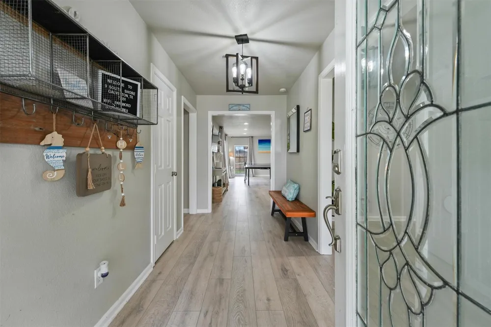9 S Shore Drive Galveston, TX 77551