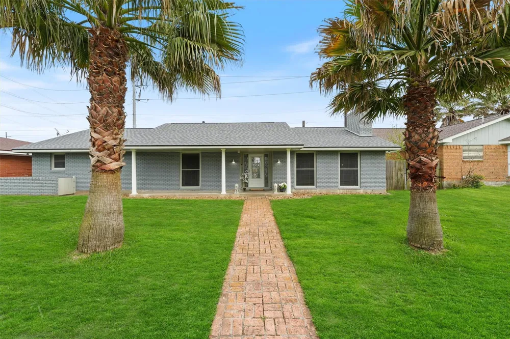 9 S Shore Drive Galveston, TX 77551