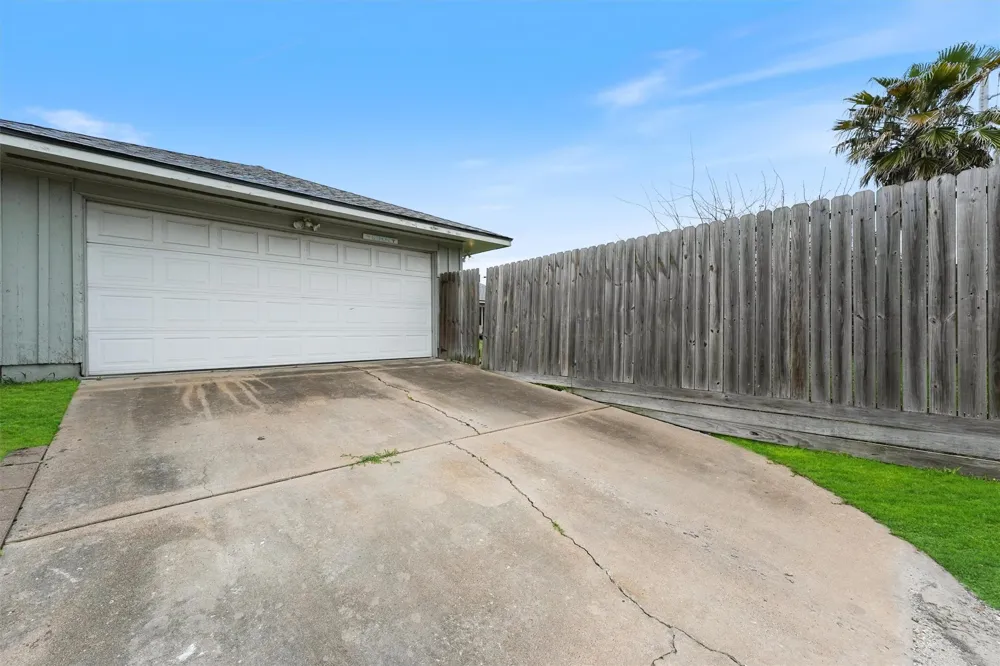 9 S Shore Drive Galveston, TX 77551