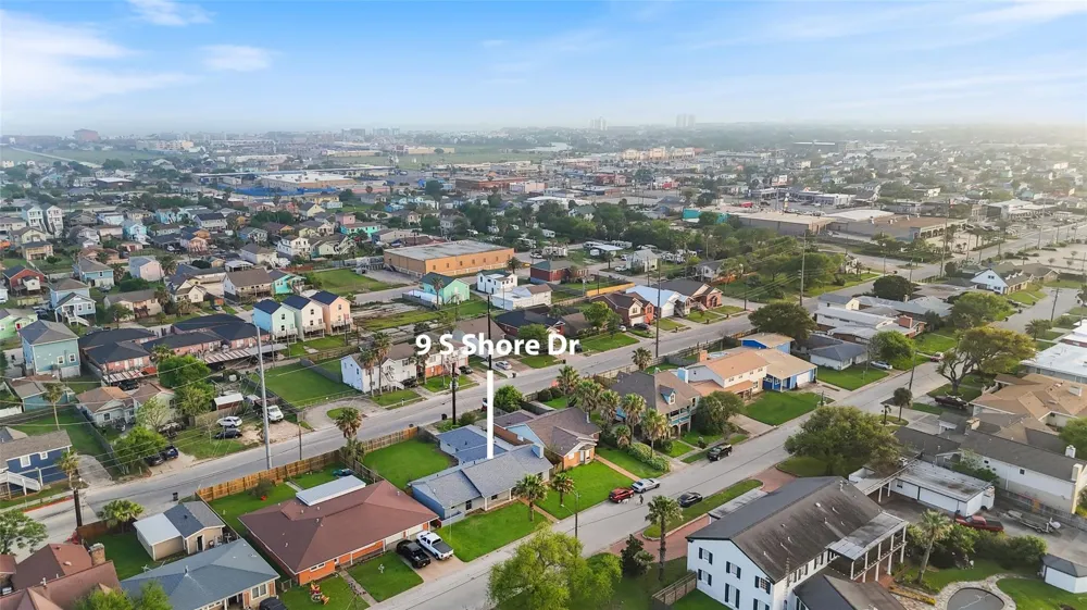9 S Shore Drive Galveston, TX 77551