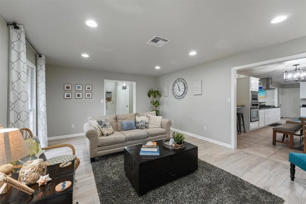 9 S Shore Drive Galveston, TX 77551