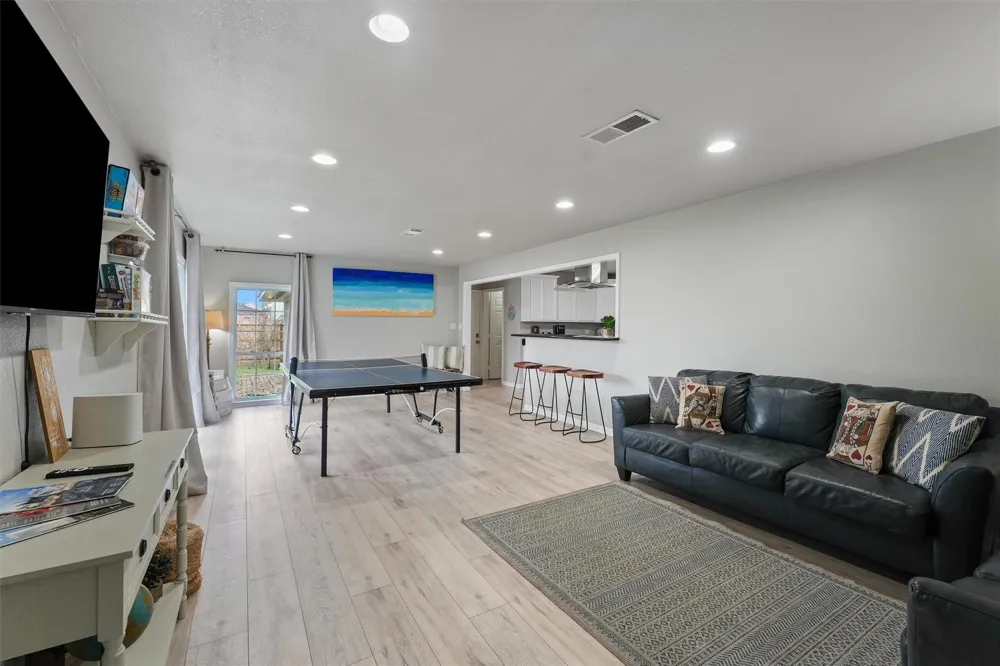 9 S Shore Drive Galveston, TX 77551