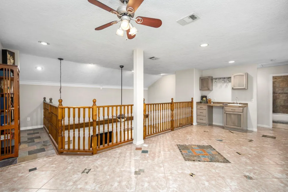 2 Amber Fire Place The Woodlands, TX 77381