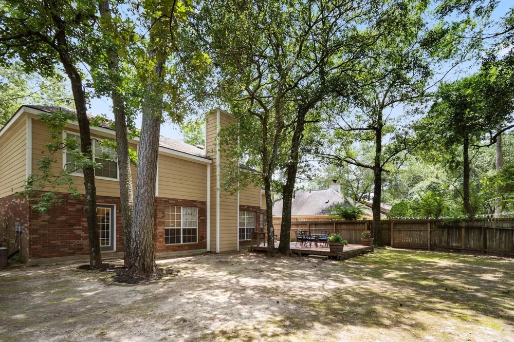 2 Amber Fire Place The Woodlands, TX 77381