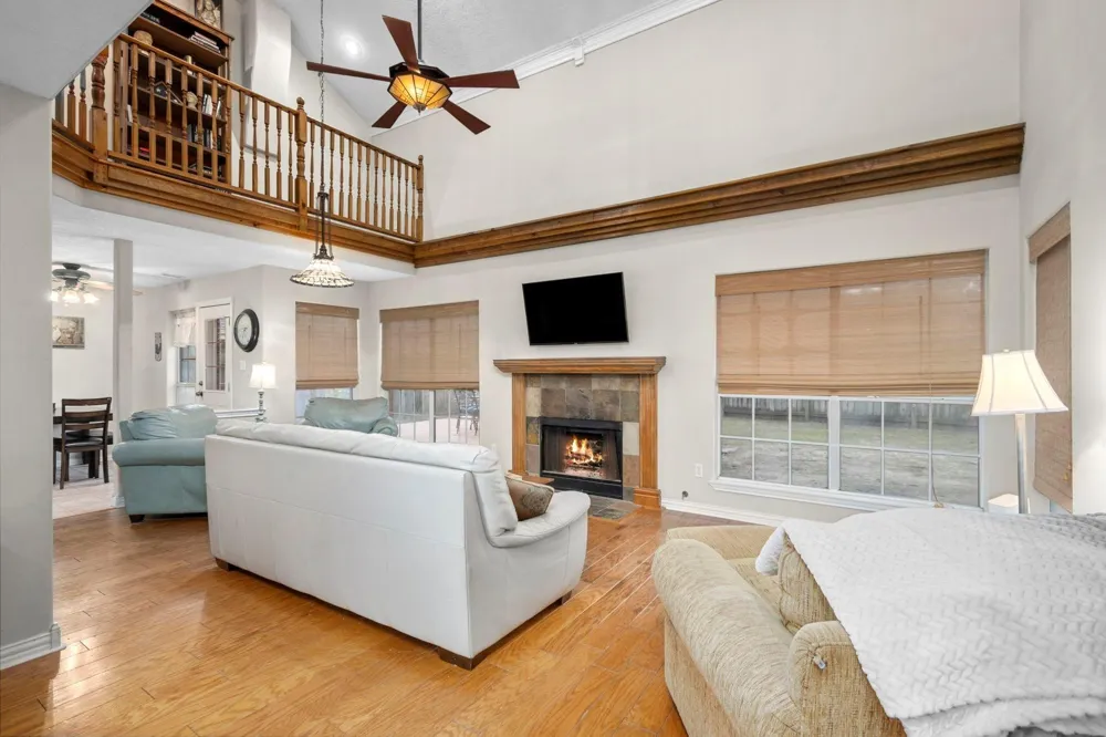 2 Amber Fire Place The Woodlands, TX 77381