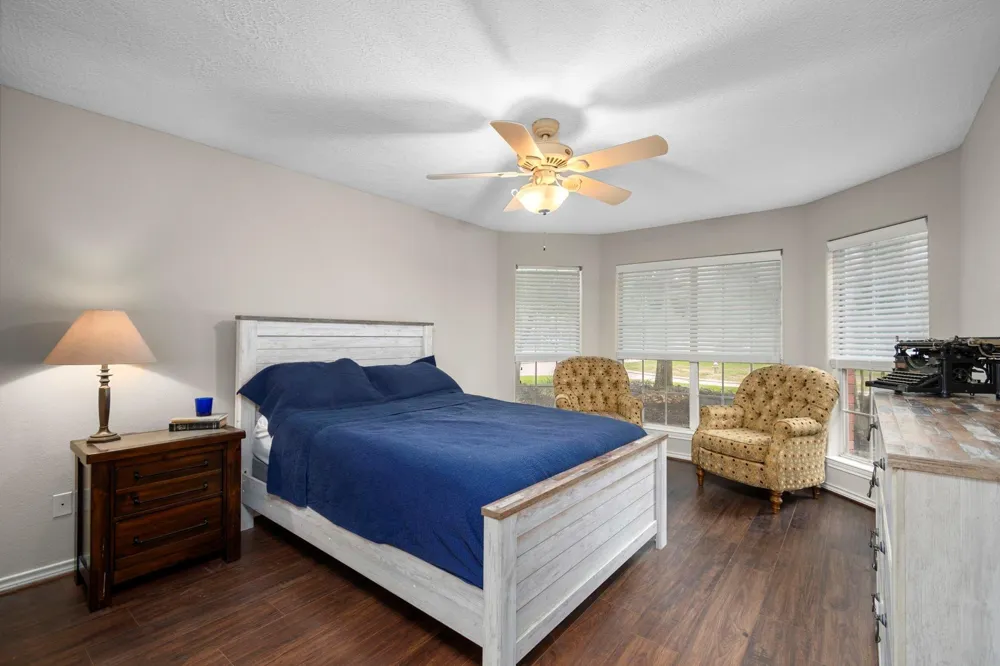 2 Amber Fire Place The Woodlands, TX 77381