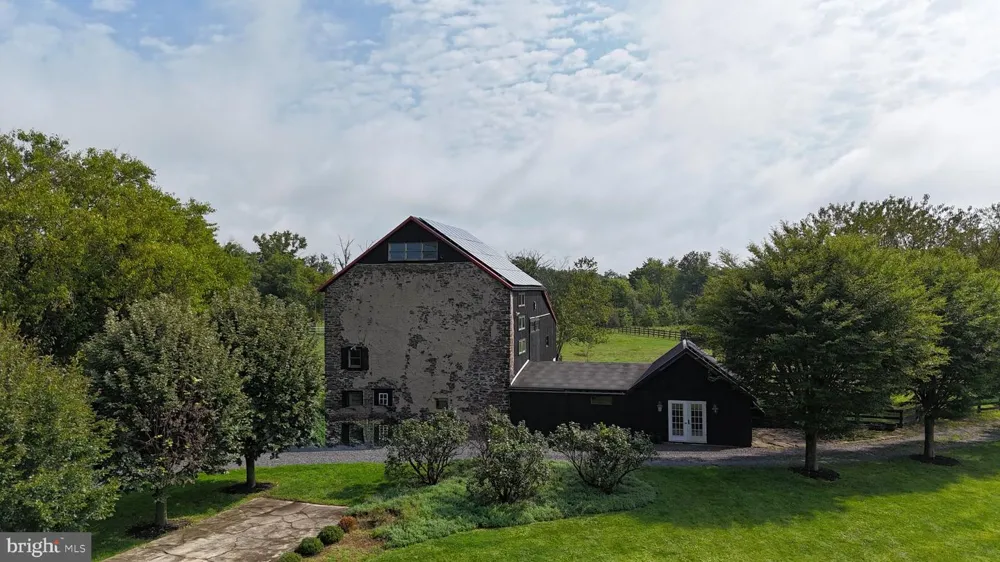4273 DURHAM ROAD Kintnersville, PA 18930
