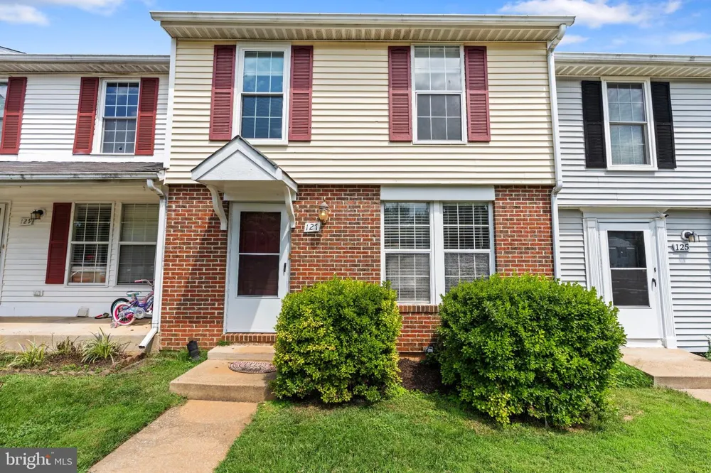 127 SPLIT OAK STREET Warrenton, VA 20186