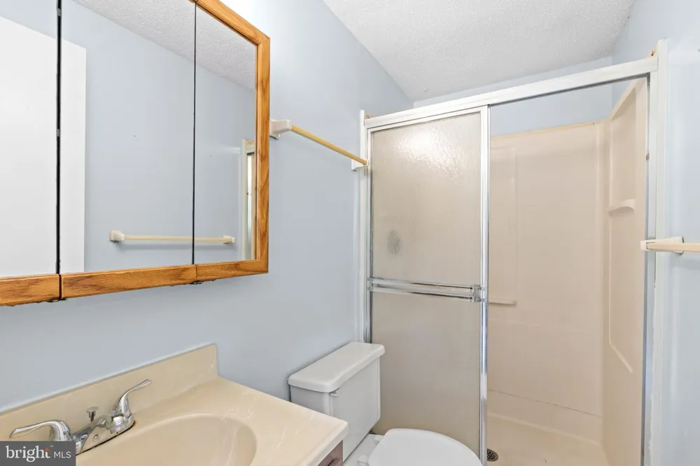 127 SPLIT OAK STREET Warrenton, VA 20186