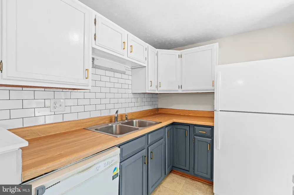 127 SPLIT OAK STREET Warrenton, VA 20186
