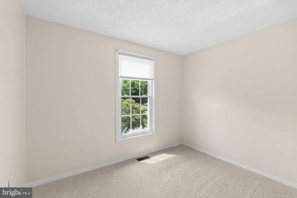 127 SPLIT OAK STREET Warrenton, VA 20186
