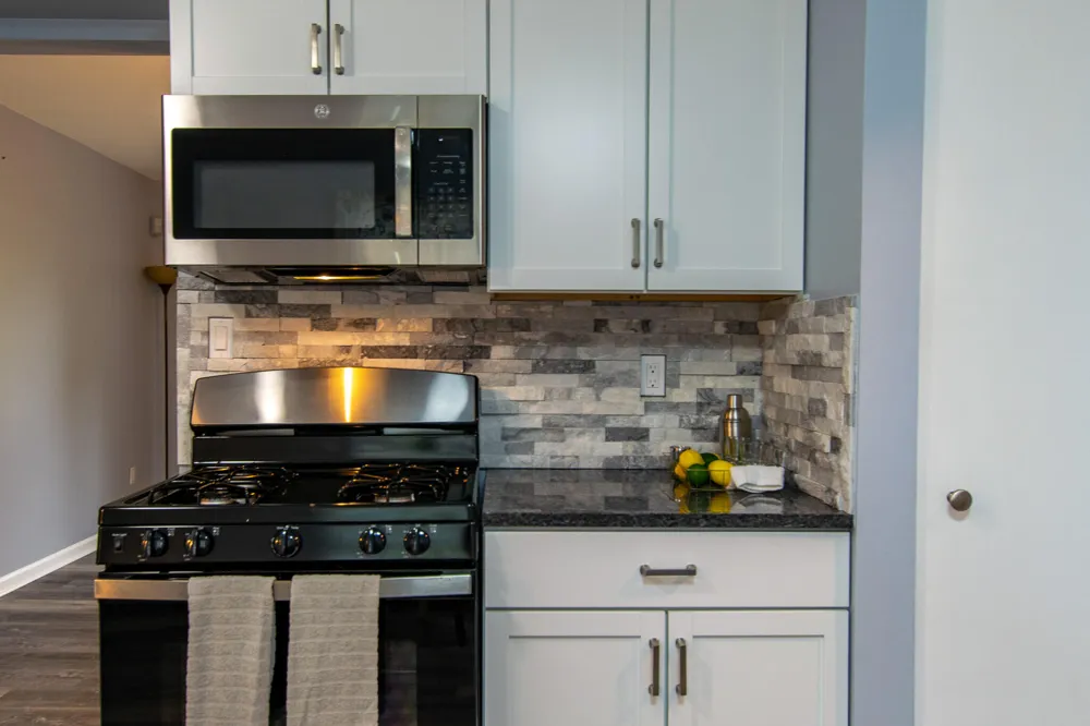 8387 Lakeview Court Ypsilanti, MI 48198
