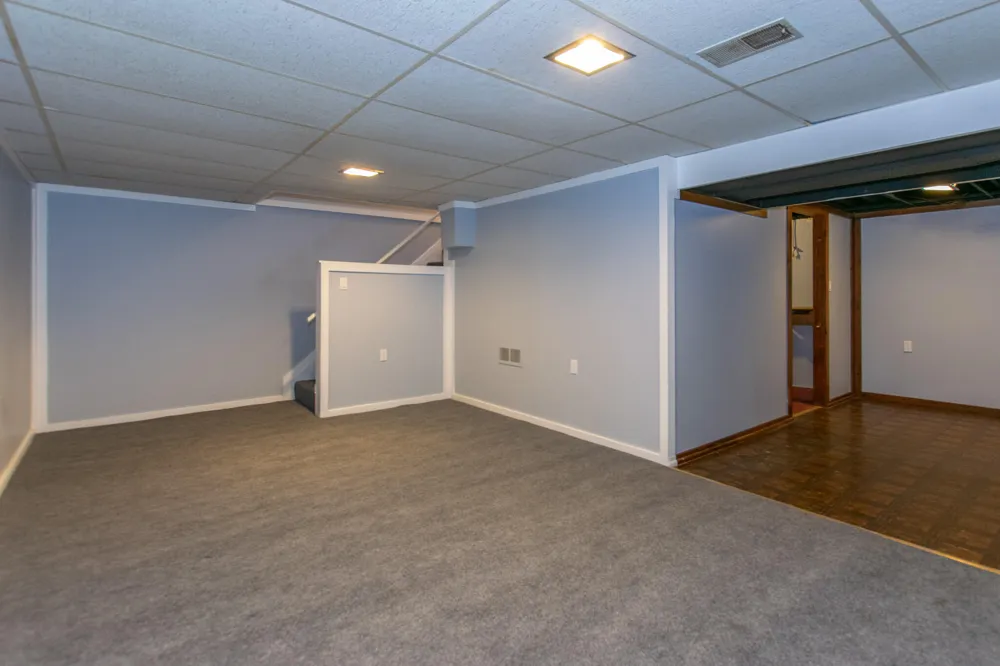 8387 Lakeview Court Ypsilanti, MI 48198