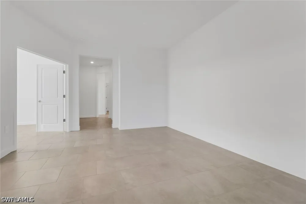 Hinkley Drive Estero, FL 33928