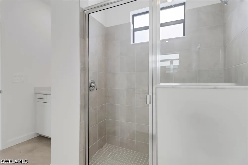 Hinkley Drive Estero, FL 33928