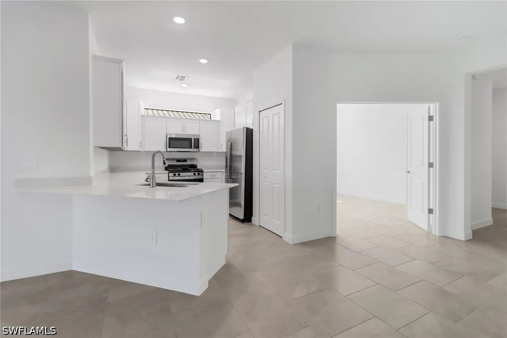 Hinkley Drive Estero, FL 33928