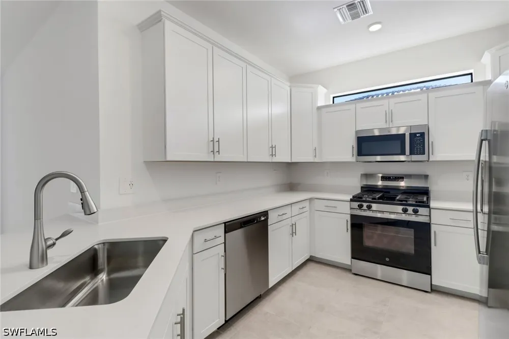 Hinkley Drive Estero, FL 33928