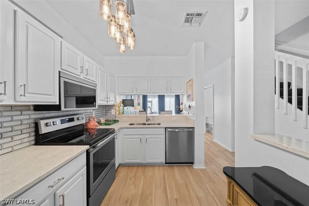 Poppy Hill Drive Fort Myers, FL 33966