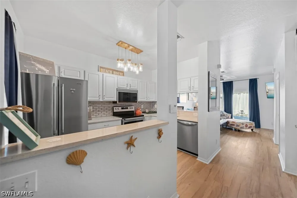 Poppy Hill Drive Fort Myers, FL 33966