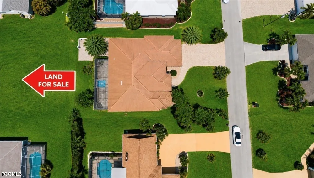 SW 27th Place Cape Coral, FL 33914