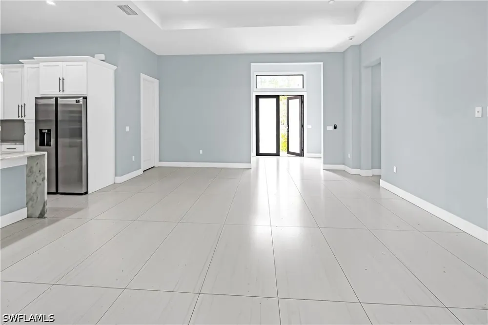 8th Avenue NE Naples, FL 34120