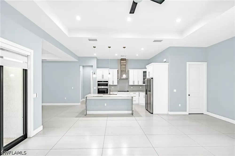 8th Avenue NE Naples, FL 34120