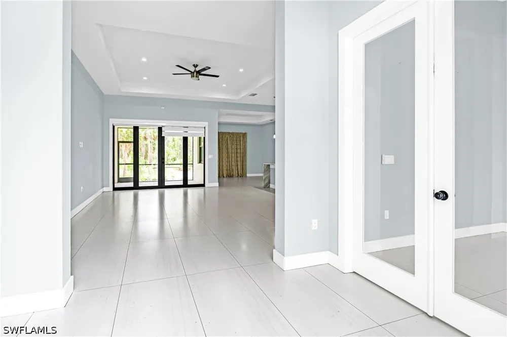 8th Avenue NE Naples, FL 34120