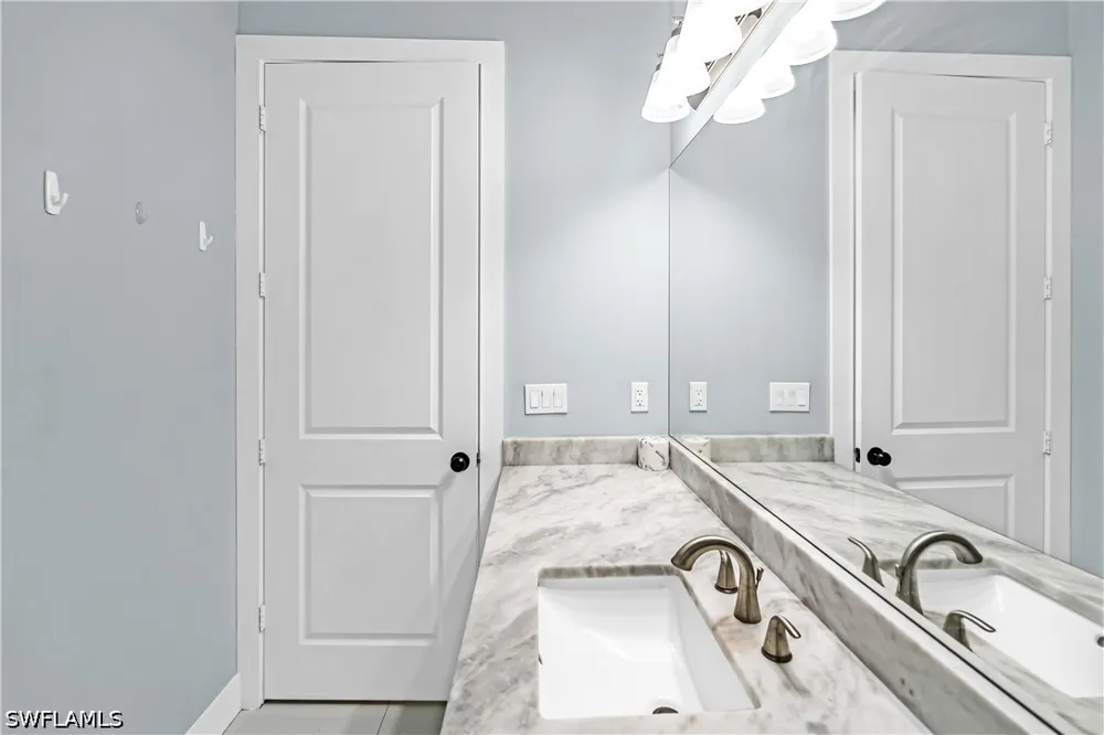 8th Avenue NE Naples, FL 34120