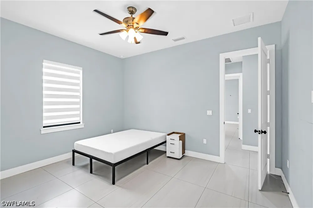8th Avenue NE Naples, FL 34120