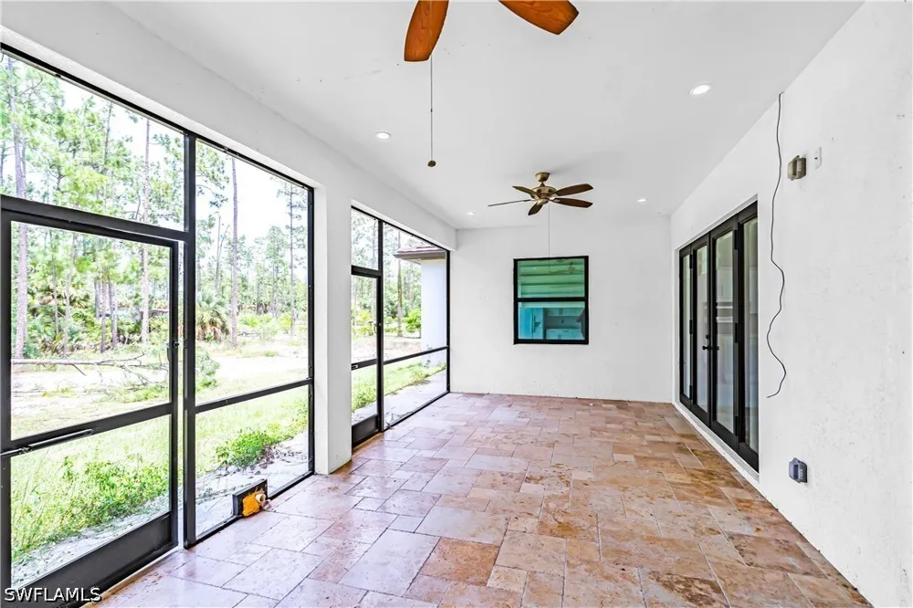 8th Avenue NE Naples, FL 34120