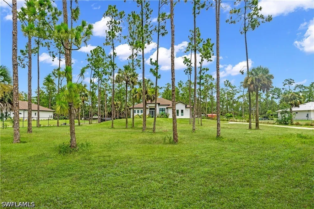 8th Avenue NE Naples, FL 34120