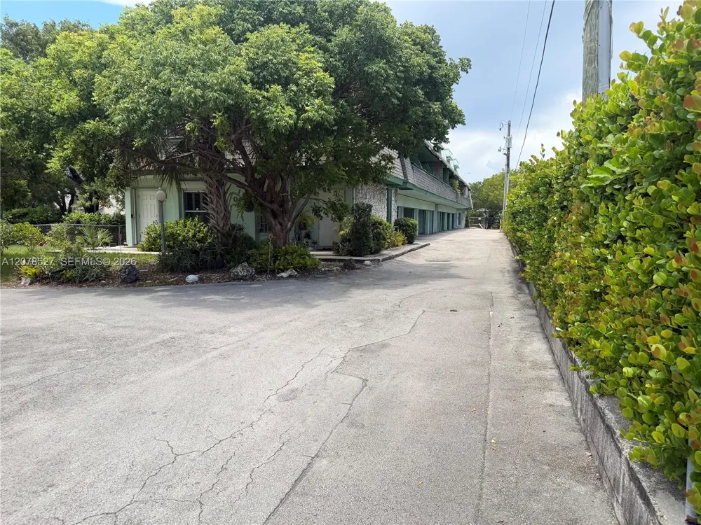 701 S Royal Poinciana Blvd #12 Miami Springs, FL 33166