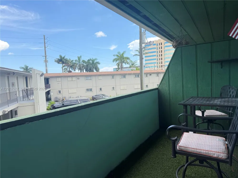 701 S Royal Poinciana Blvd #12 Miami Springs, FL 33166