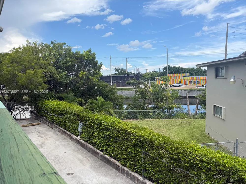 701 S Royal Poinciana Blvd #12 Miami Springs, FL 33166