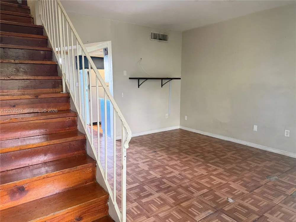 701 S Royal Poinciana Blvd #12 Miami Springs, FL 33166