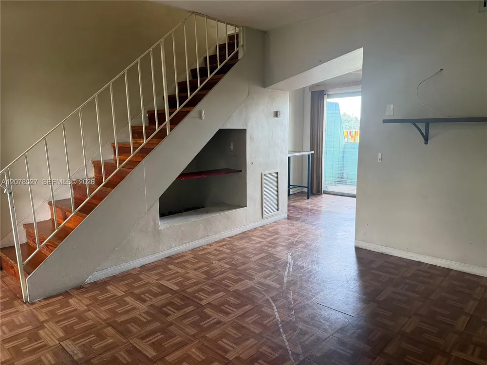 701 S Royal Poinciana Blvd #12 Miami Springs, FL 33166