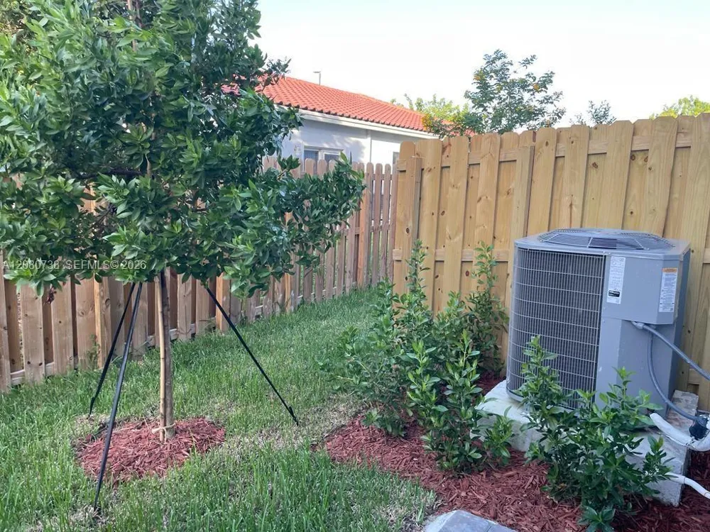 333 NE 1st Dr Florida City, FL 33034