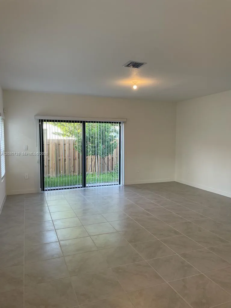 333 NE 1st Dr Florida City, FL 33034