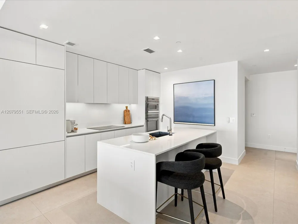 700 NE 24th St #5605 Miami, FL 33137
