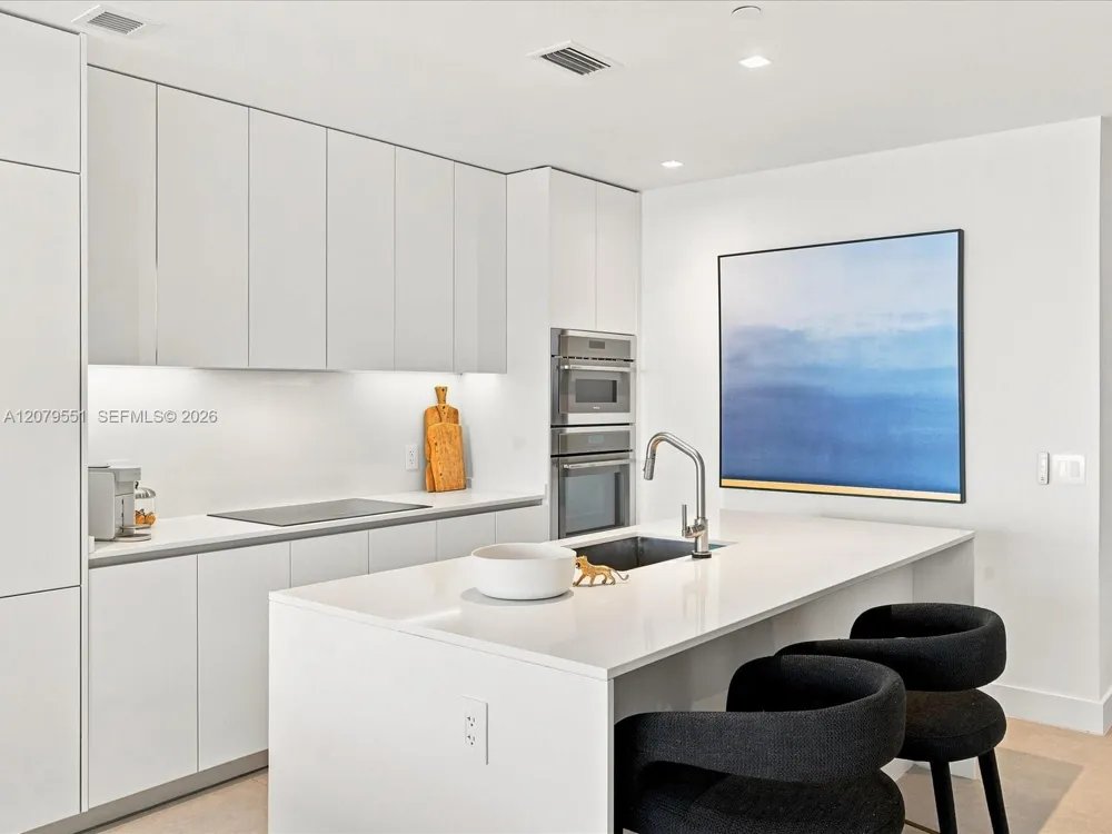700 NE 24th St #5605 Miami, FL 33137
