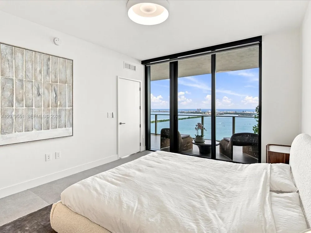 700 NE 24th St #5605 Miami, FL 33137