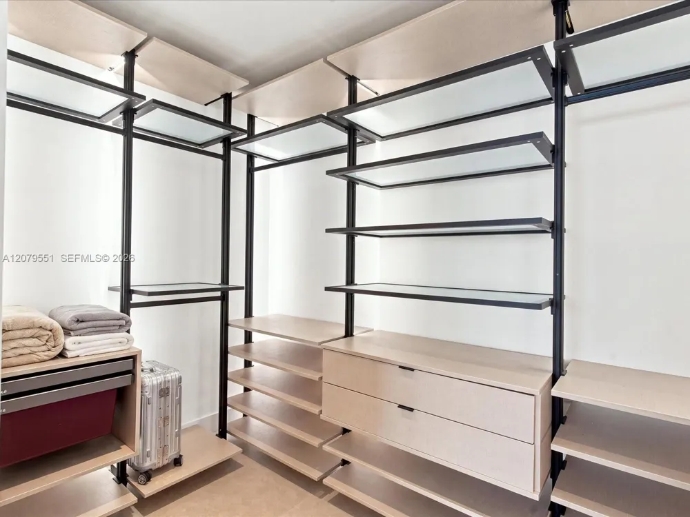 700 NE 24th St #5605 Miami, FL 33137