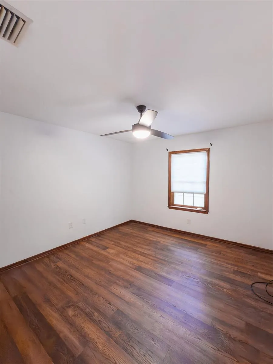 8613 SW 55 PLACE Gainesville, FL 32608