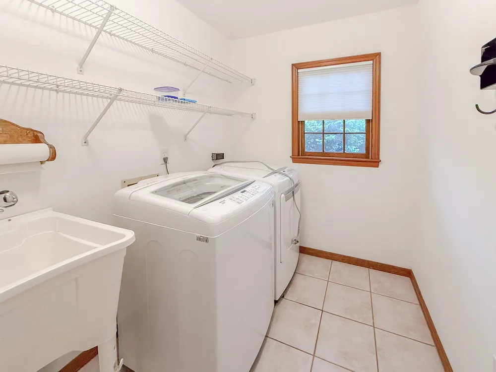 8613 SW 55 PLACE Gainesville, FL 32608