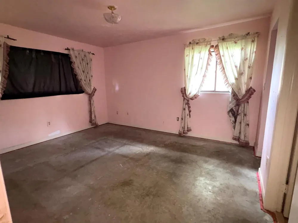 9391 S Belfort Circle #211 Tamarac, FL 33321