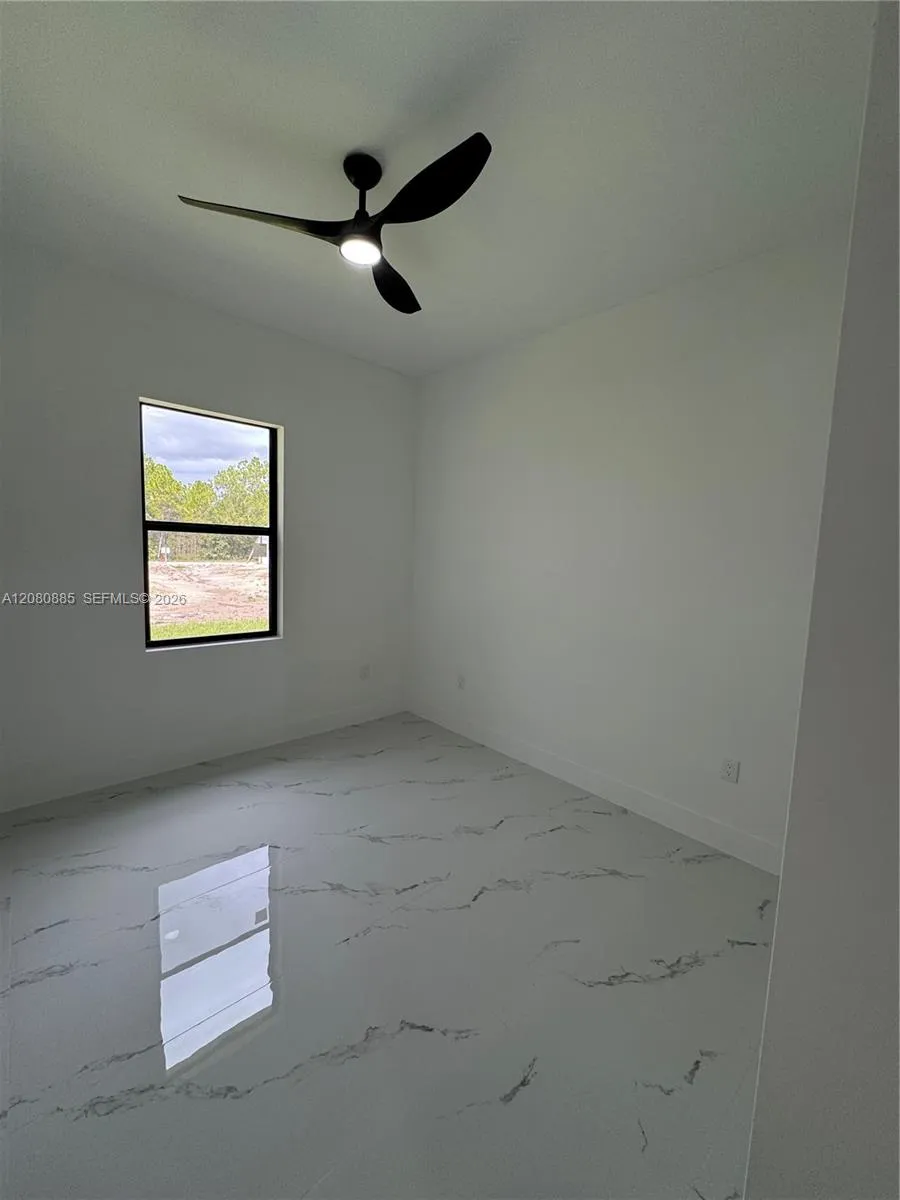 842 Nina Ave Lehigh Acres, FL 33974